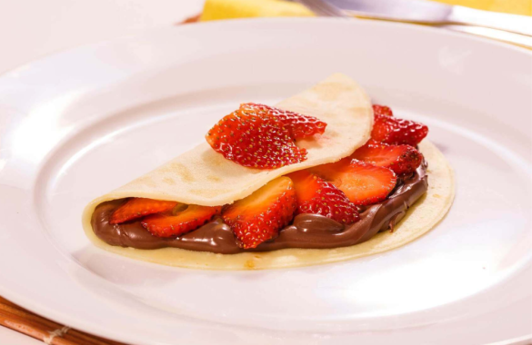 Receita de Crepe de Nutella com Morango em 15 passos