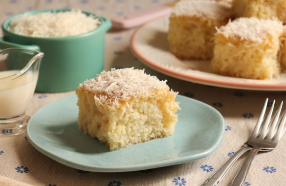 Receita de Bolo de Coco gelado em 11 passos